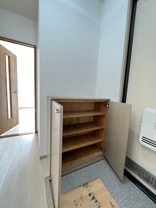 物件内観写真17　(靴箱)