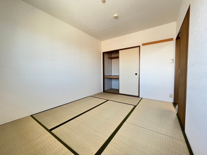 ピーチハイツ上町の居室