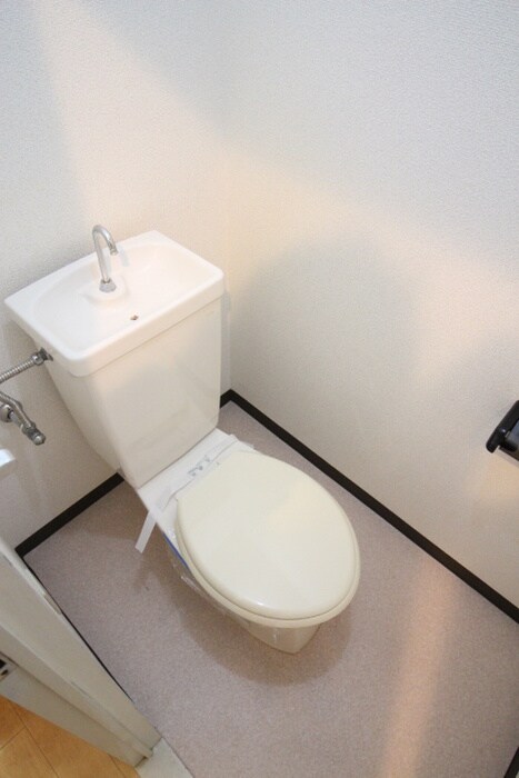 物件内観写真16　(トイレ)