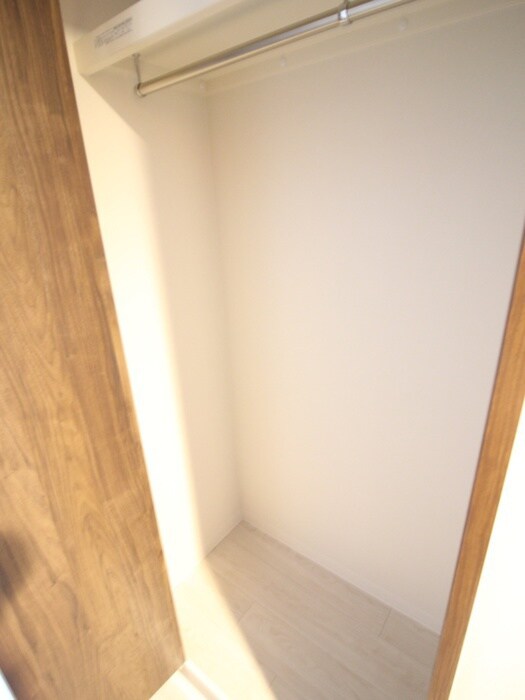 物件内観写真12　(収納)