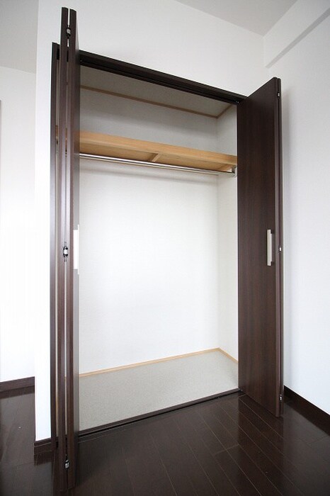 物件内観写真9　(収納)