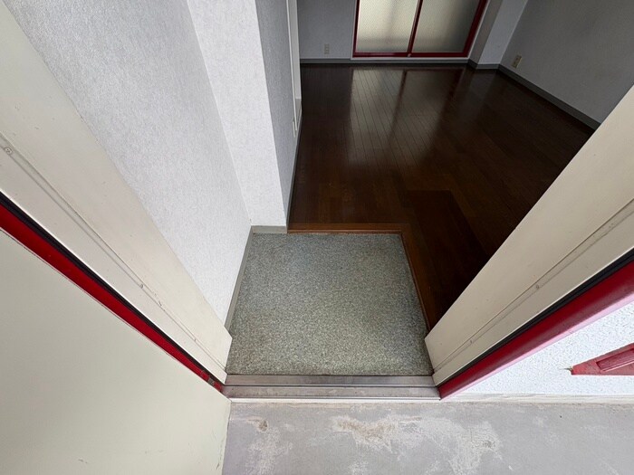 物件内観写真15　(玄関)