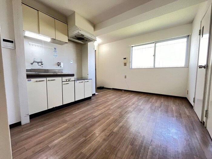 物件内観写真9　(居室)