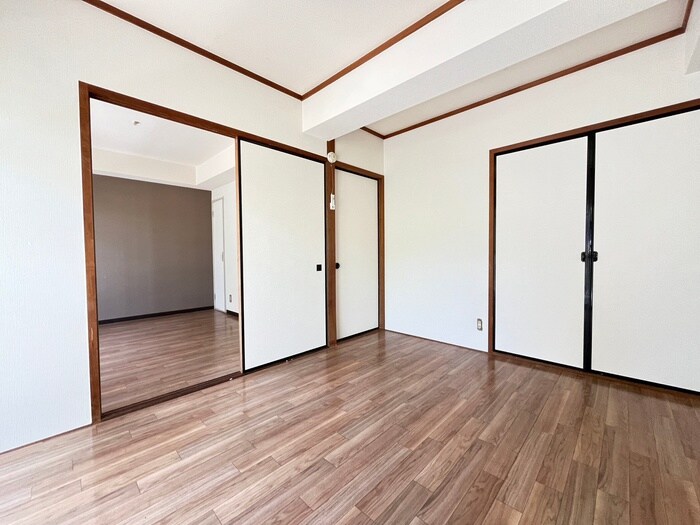 物件内観写真10　(居室)