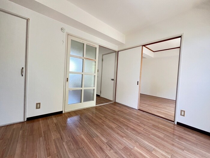 物件内観写真11　(居室)