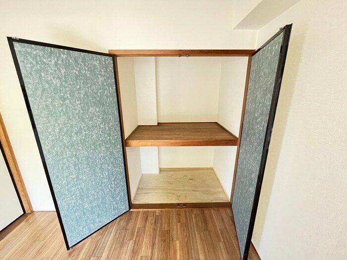 物件内観写真12　(収納)