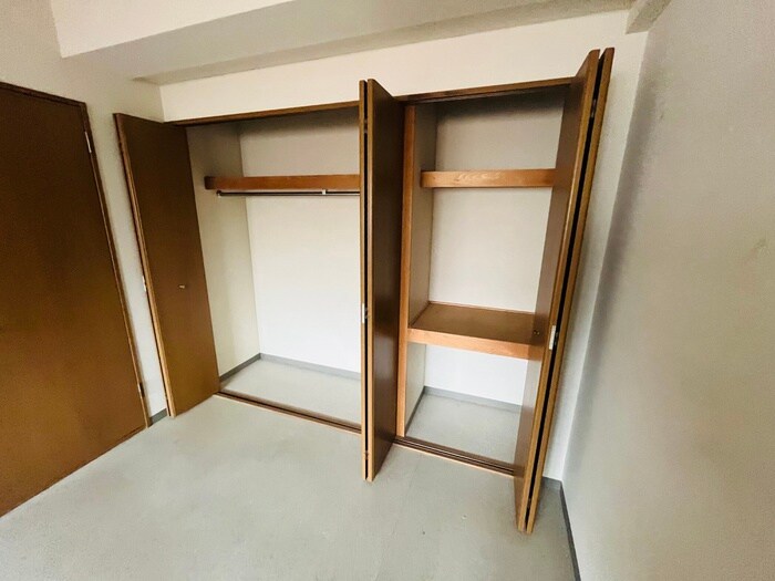 物件内観写真18　(収納)