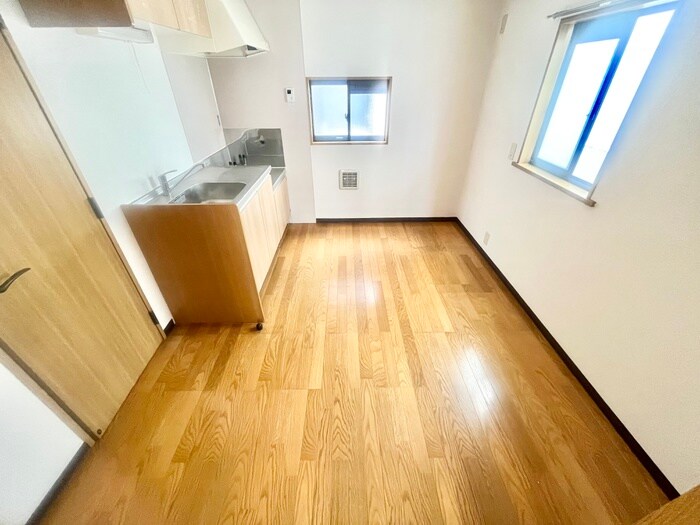 物件内観写真11　(居室)