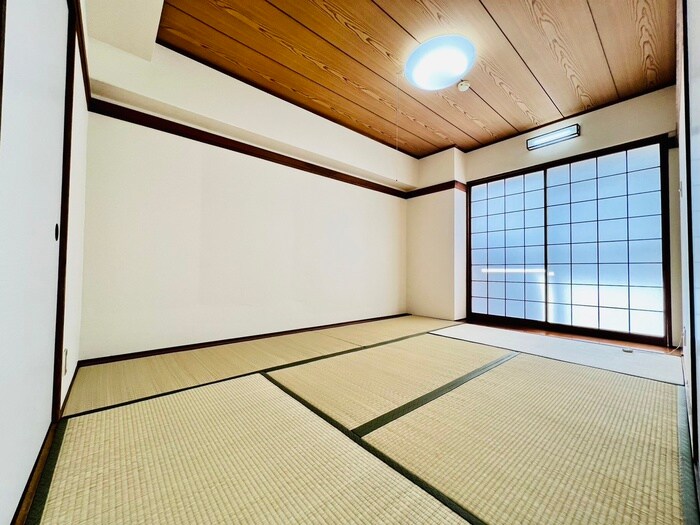 物件内観写真8　(居室)