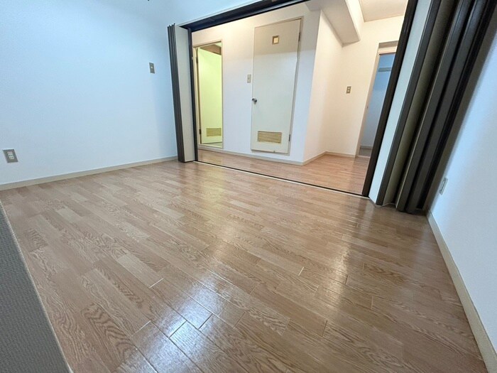 物件内観写真13　(居室)