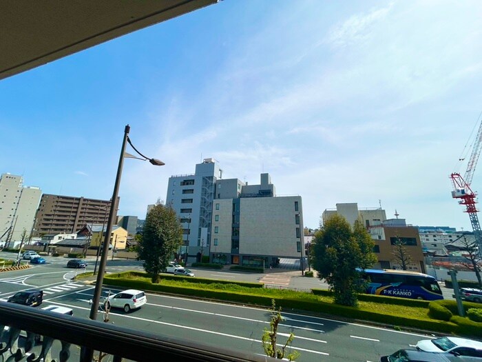 物件内観写真21　(室内からの展望)