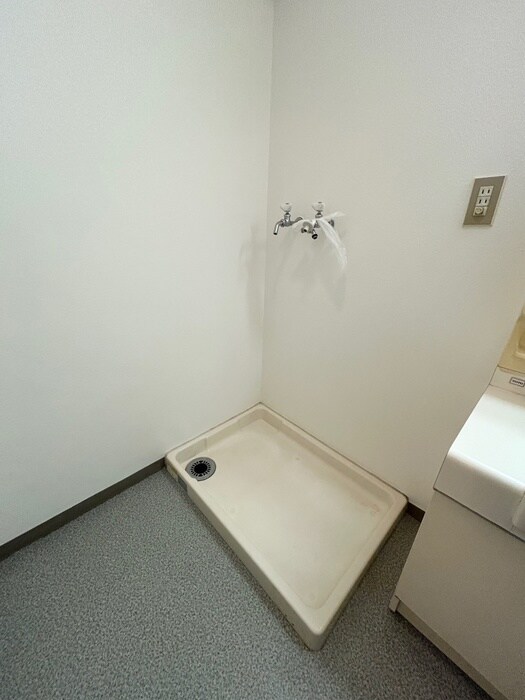 物件内観写真22　(洗濯機置場)