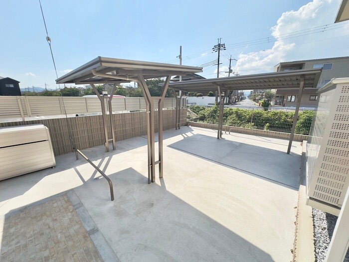 物件外観写真3　(駐輪場)