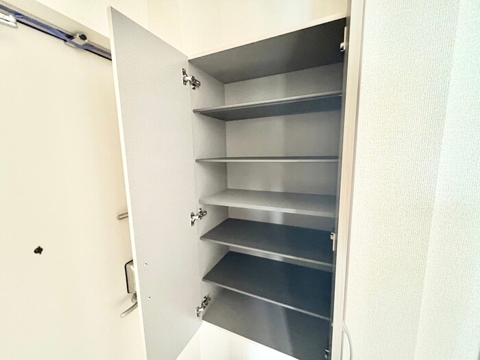 物件内観写真17　(靴箱)