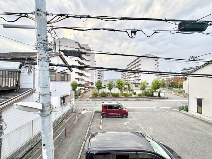 物件内観写真19　(室内からの展望)