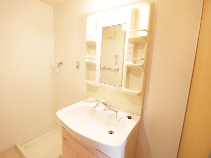 物件内観写真13　(洗面)