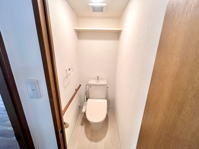 物件内観写真12　(トイレ)