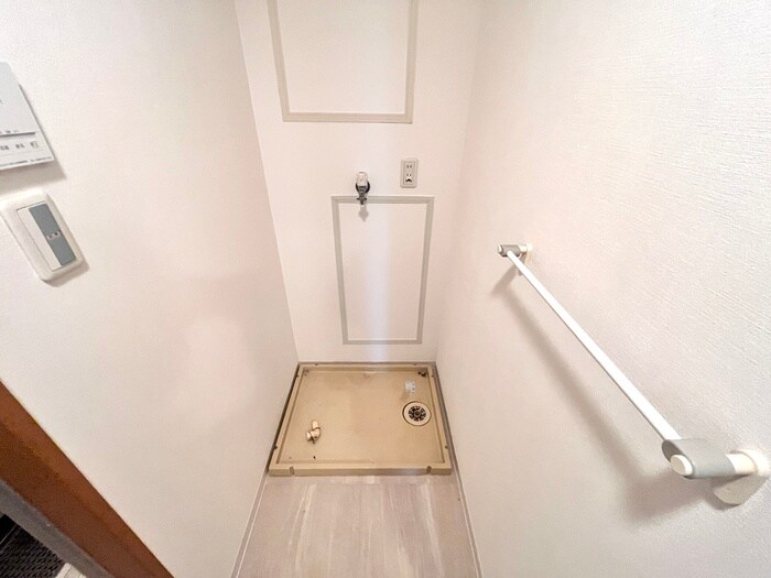 物件内観写真22　(洗濯機置場)