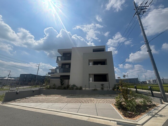 物件外観写真2　(外観写真)