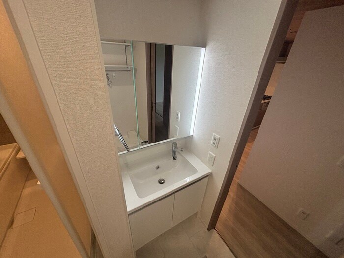 物件内観写真12　(洗面)