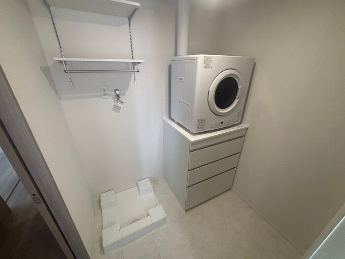 物件内観写真13　(洗濯機置場)