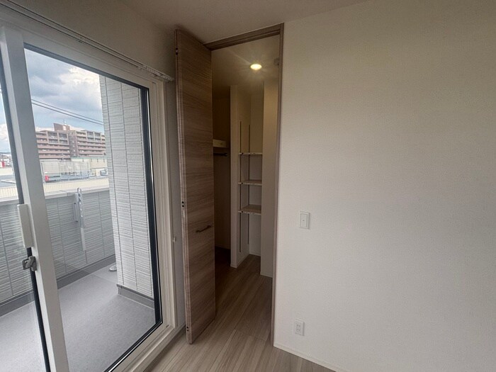 物件内観写真14　(収納)