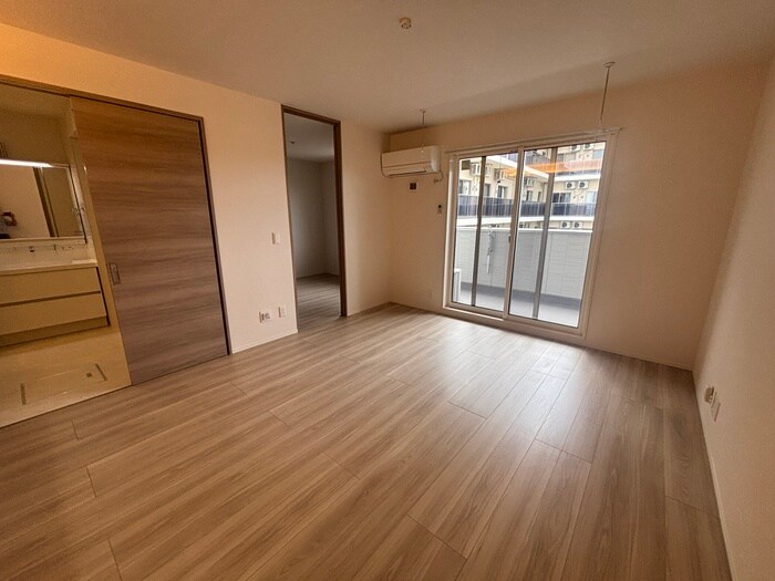 物件内観写真15　(居室)