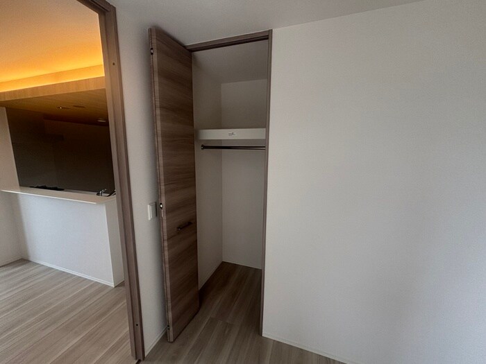 物件内観写真16　(収納)