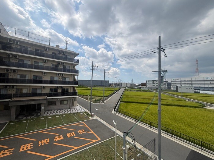 物件内観写真20　(室内からの展望)