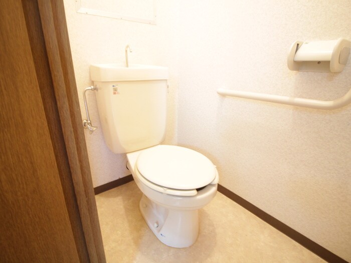 物件内観写真9　(トイレ)