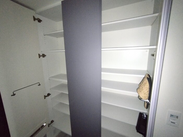 物件内観写真14　(靴箱)