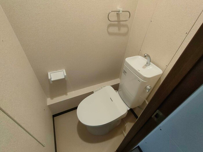 物件内観写真16　(トイレ)