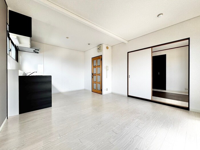 物件内観写真7　(居室)