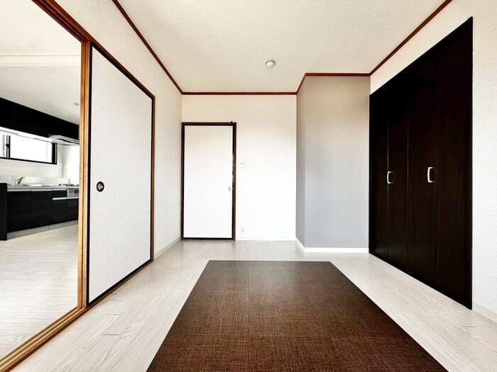 物件内観写真10　(居室)