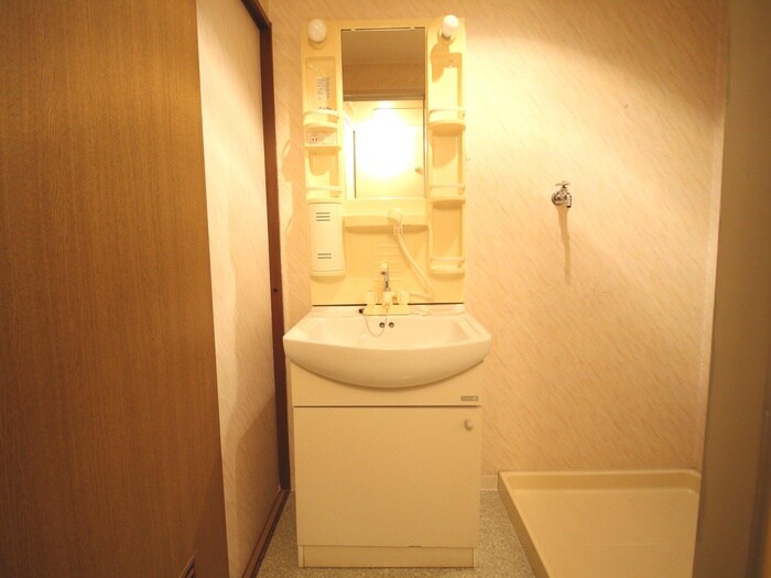 物件内観写真10　(洗面)