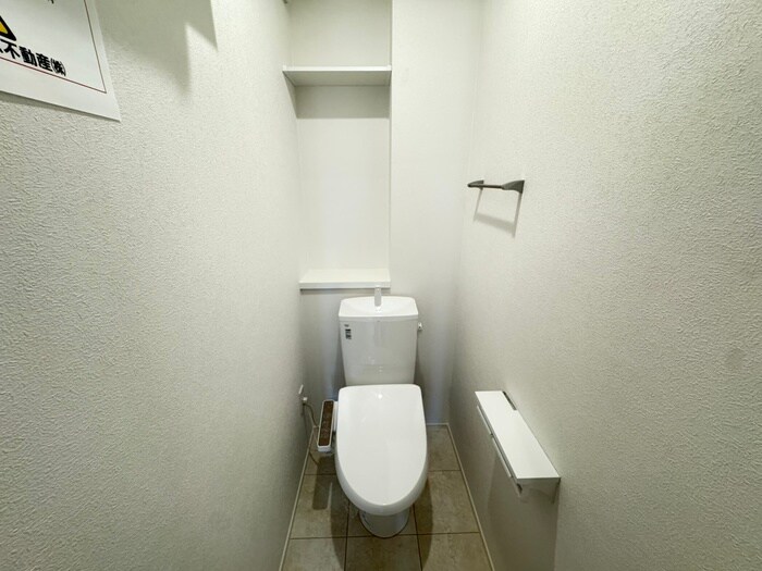 物件内観写真11　(トイレ)