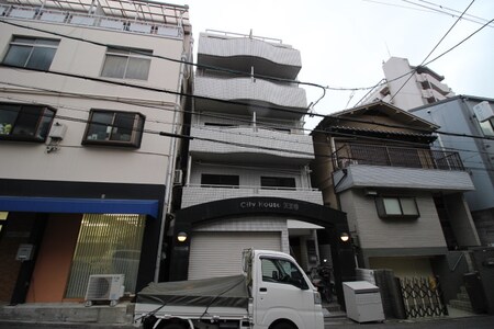 シティ－ハウス天王寺外観写真