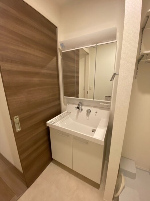 物件内観写真9　(洗面)