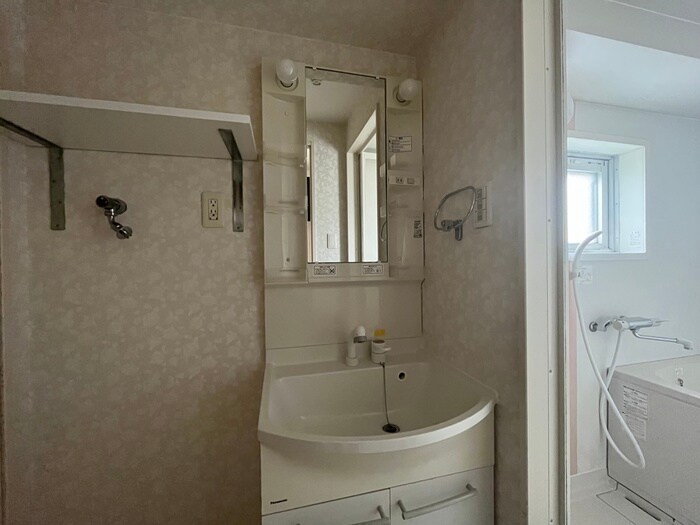 物件内観写真11　(洗面)