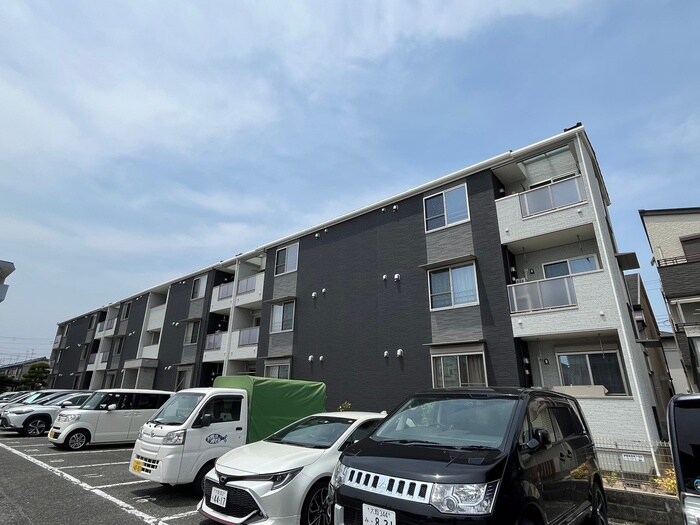 物件外観写真1　(外観写真)