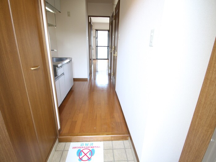 リヴェ－ルの玄関