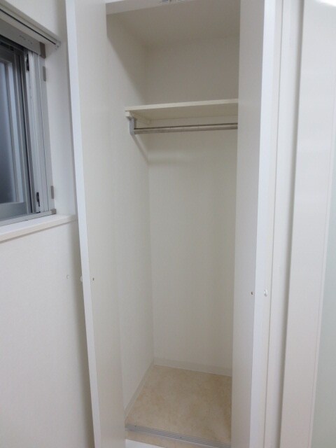 物件内観写真16　(収納)