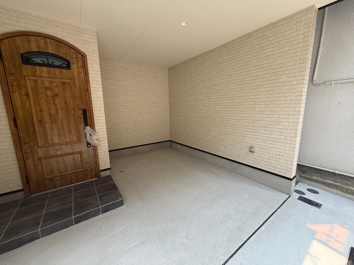 物件外観写真3　(駐車場)