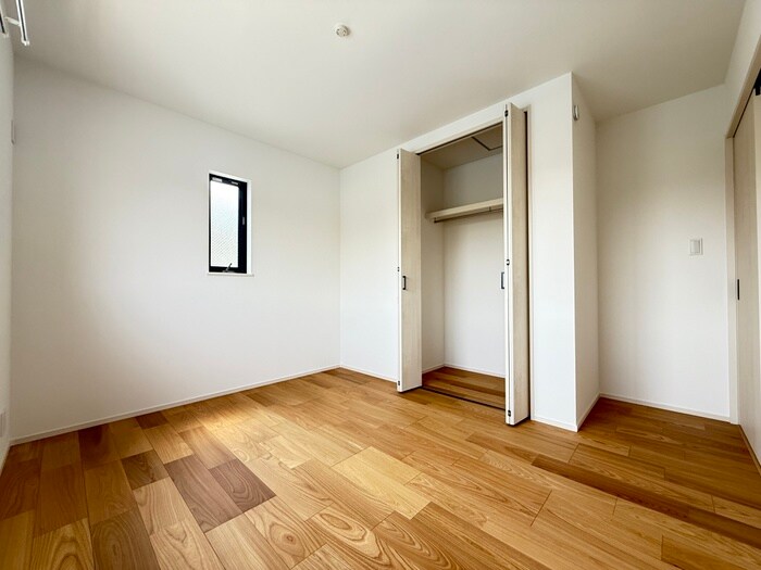 物件内観写真10　(居室)