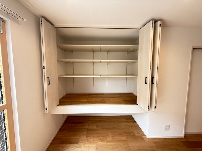 物件内観写真15　(収納)