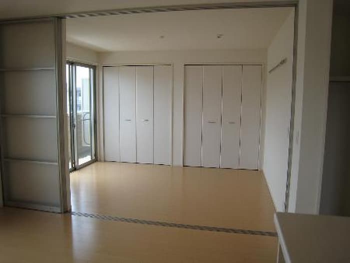 物件内観写真10　(居室)