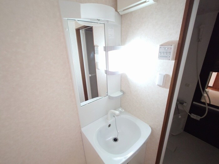 物件内観写真15　(洗面)