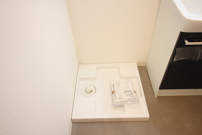 物件内観写真14　(洗濯機置場)