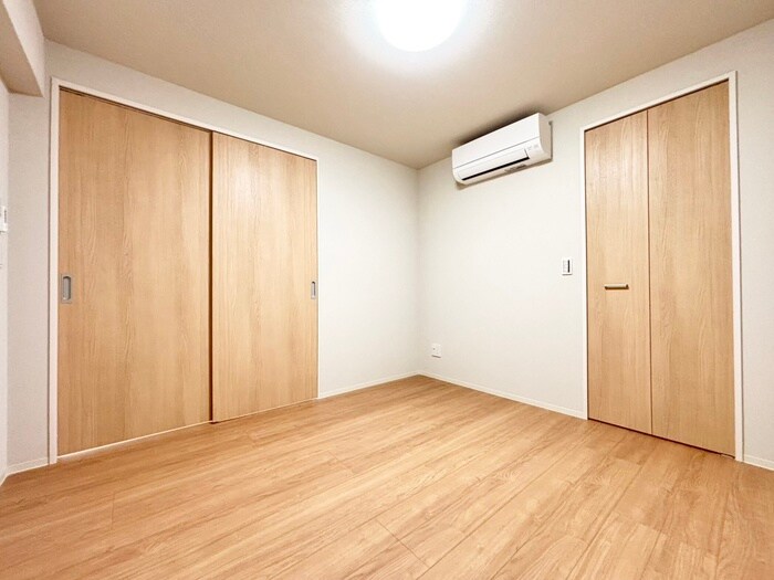 物件内観写真8　(居室)