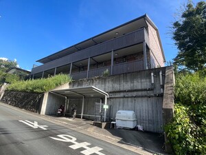 ラクロス桃山御陵外観写真
